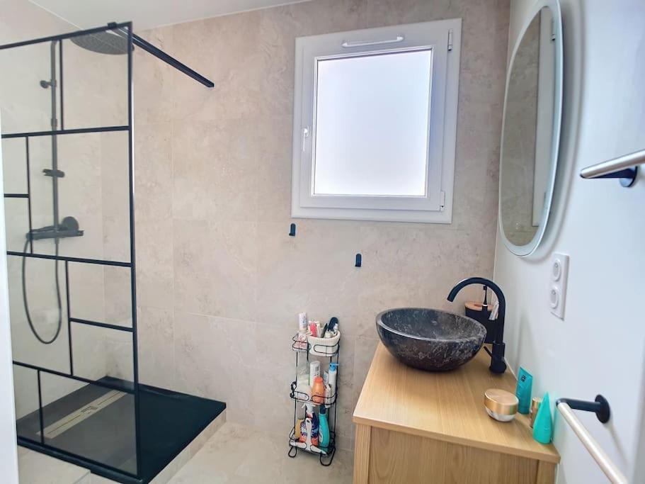 Apartment Havre Cosy Et Familial, Garage, Centre Ville, Dans La Cite Des Potiers Vallauris